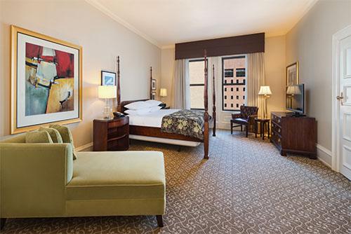 Milwaukee Hotel Room | The Pfister Hotel | Downtown Milwaukee